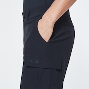 Hybrid Cargo Short 20 - Blackout