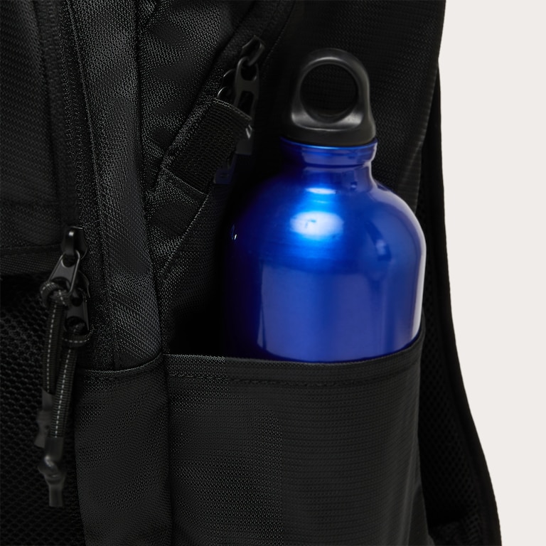 Essential Day Pack M 9.0 - Blackout