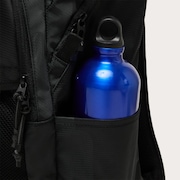 Essential Day Pack M 9.0 - Blackout