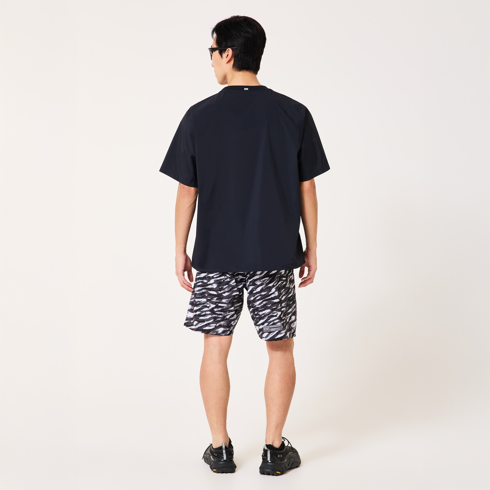 FOA408995__021_ombk1.png?