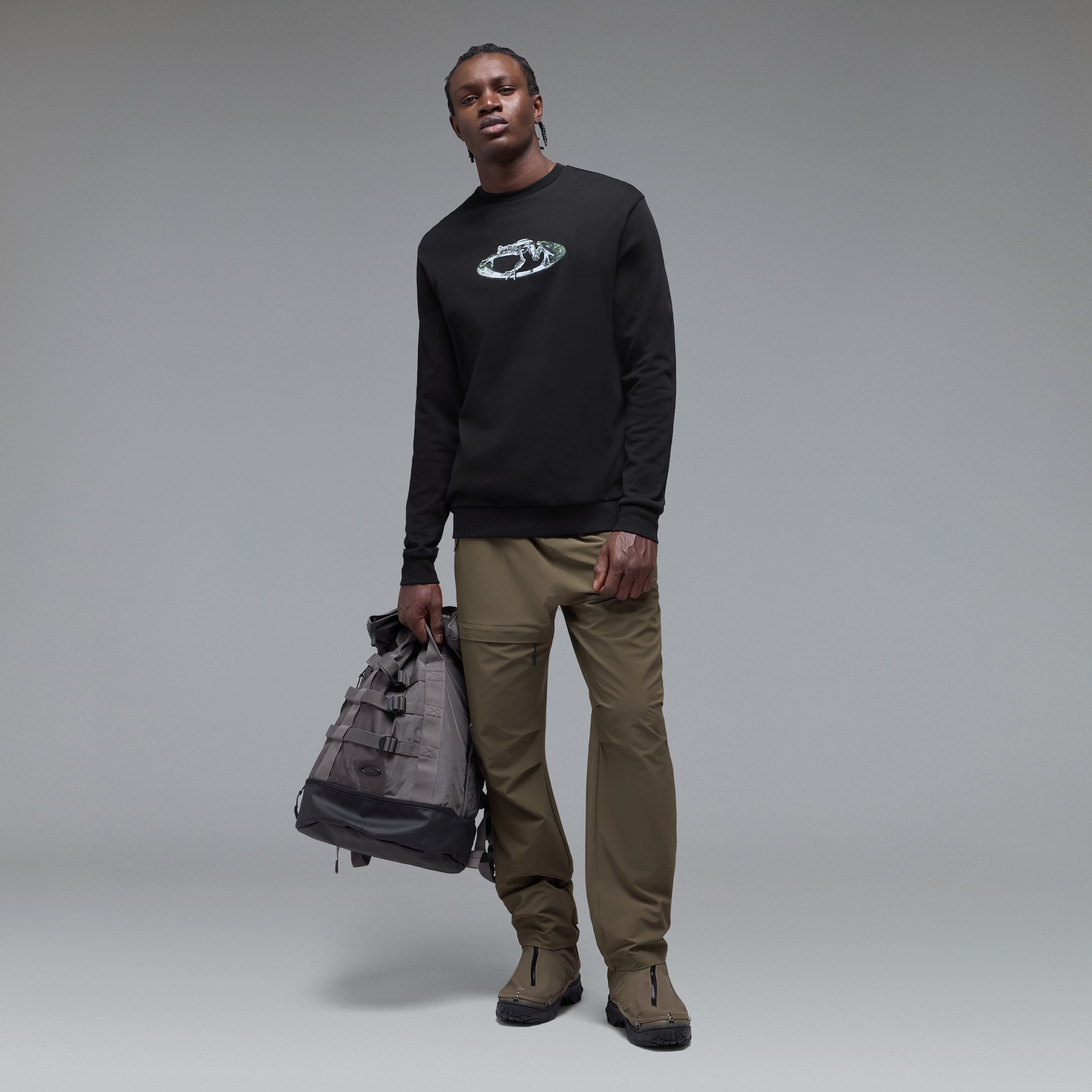 Oakley Men's Animatronic Frog Crewneck Size: