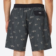 Tropics B1B Rc 18" Beach Short - Green Tropical Palms
