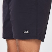 Oakley Patch 16 Beachshort - Blackout