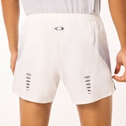 Pursuit Pro 9" Short - White