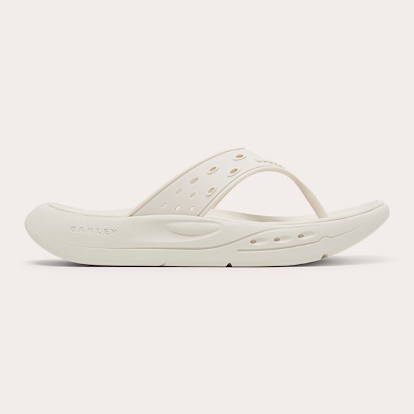 Studio Flip Flop