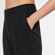 Radiant Flexible Cropped Pants 3.0 - Blackout
