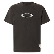 Oakley MothTech™ T-Shirt x Satisfy in Volcanic Ash | Oakley® EU