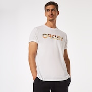 Mark II Tee - White/B1B Camo Desert