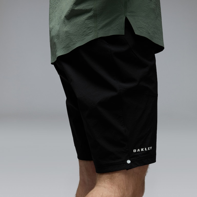 Seeker Whip Lined Short - Pitch Black