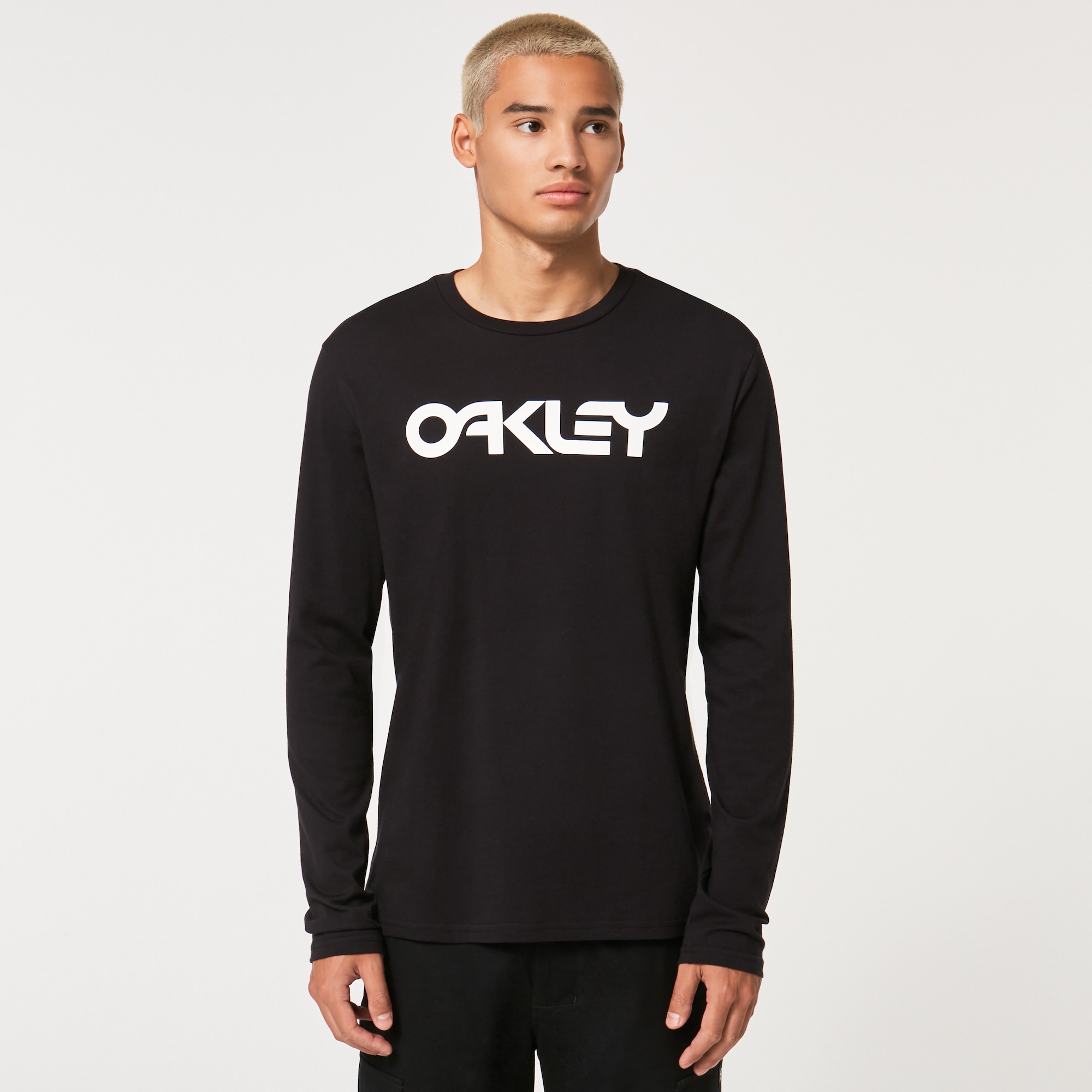 Oakley Mark II L/S Tee 2.0 in Black/White | Oakley® US