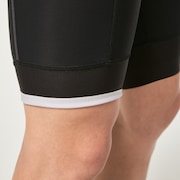 Endurance Cargo Bib Short - Blackout