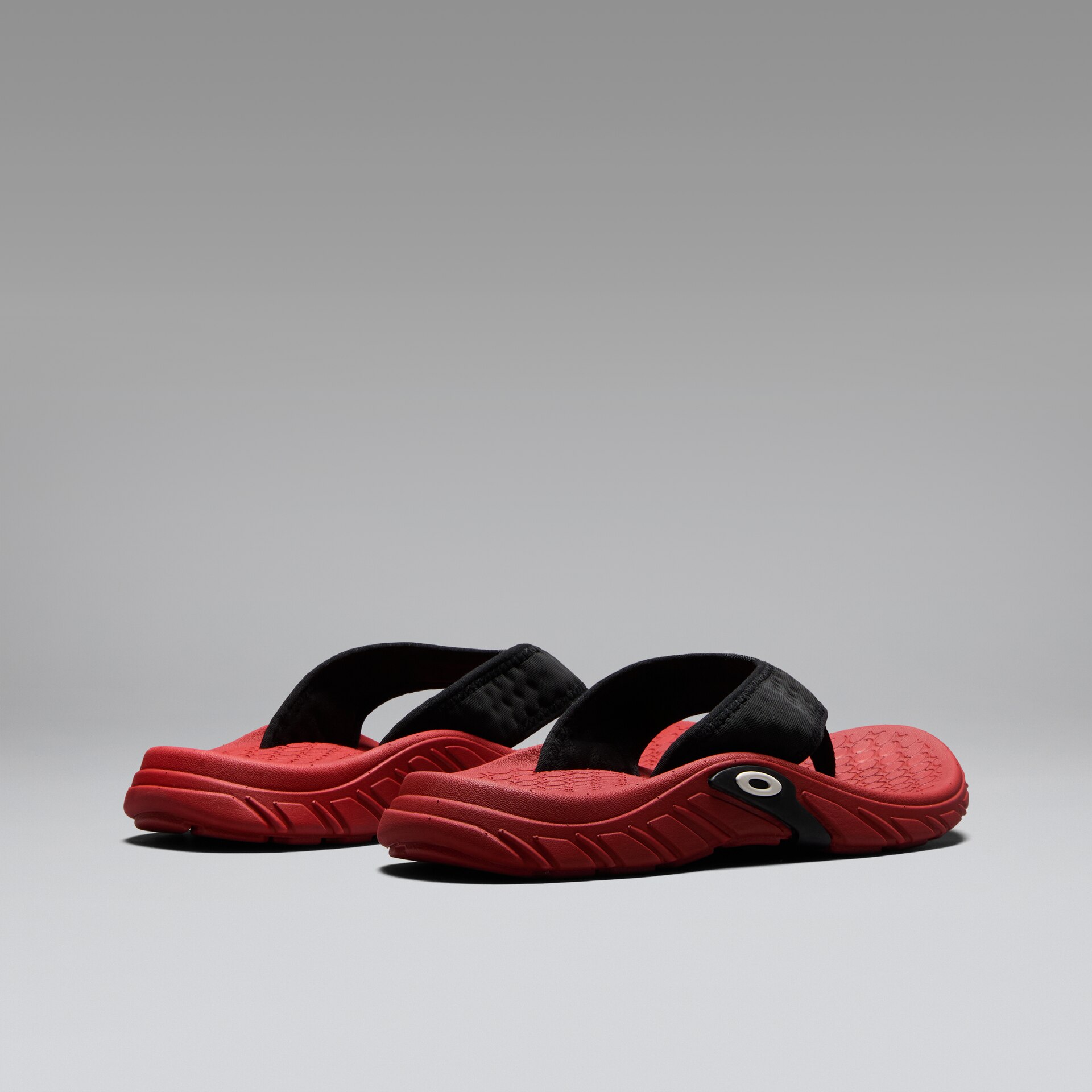 Oakley Operative Flip Flop in Flame Red | Oakley® US