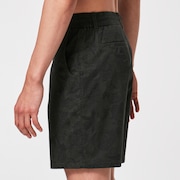 Chino 19 Hybrid Short - New Dark Brush Flower
