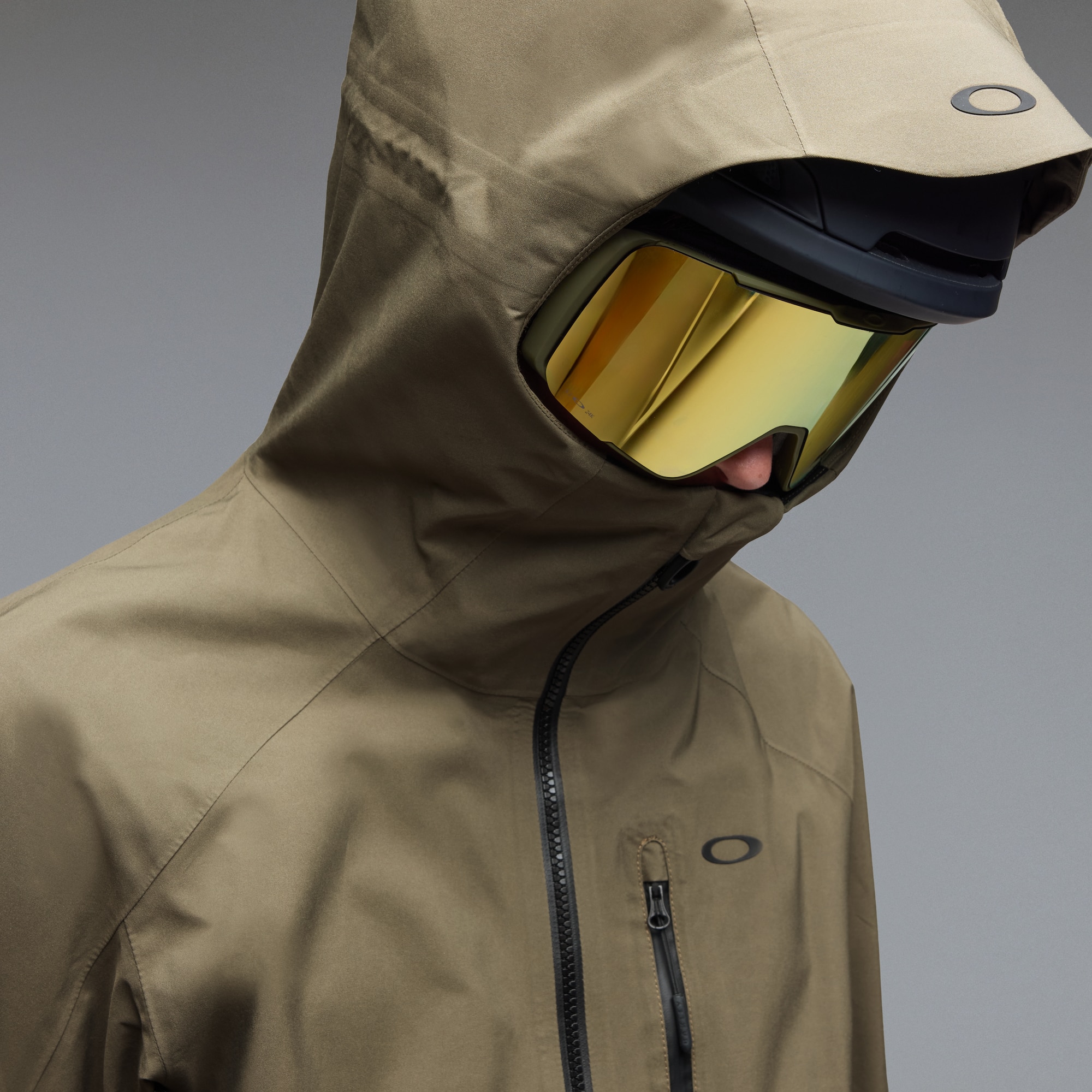 Oakley Unbound Goretex Shell Jacket 2.0 in Deep Olive | Oakley® CA