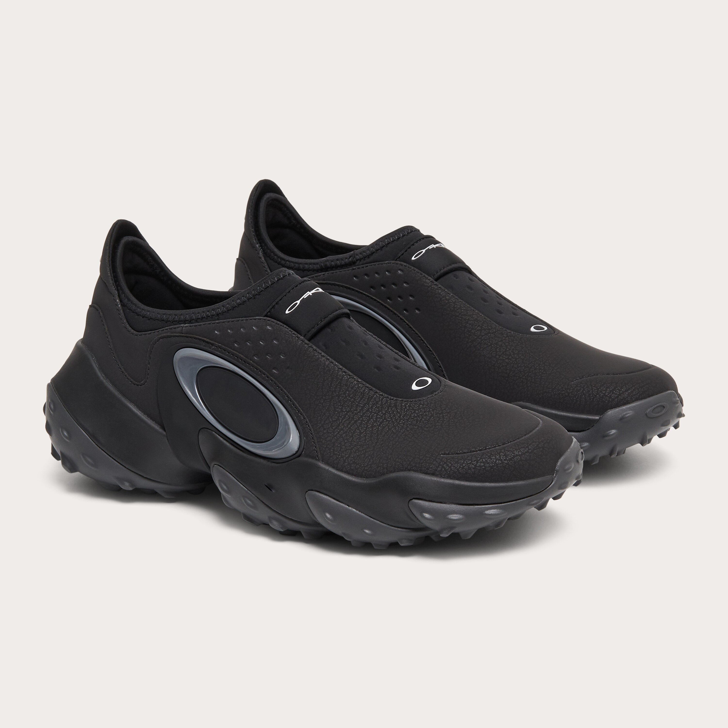 人気　Oakley Edge Icon Oakley Edge Icon in Blackout | Oakley® US