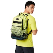 Street Skate Backpack - Pixel