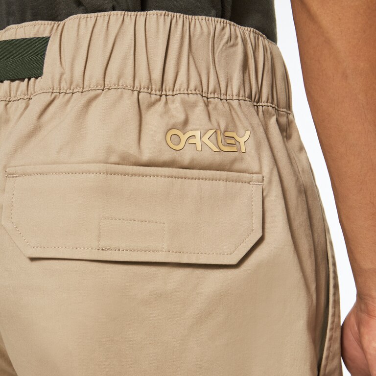 Oakely Roam Commuter Short - Rye