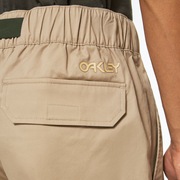 Oakely Roam Commuter Short - Rye