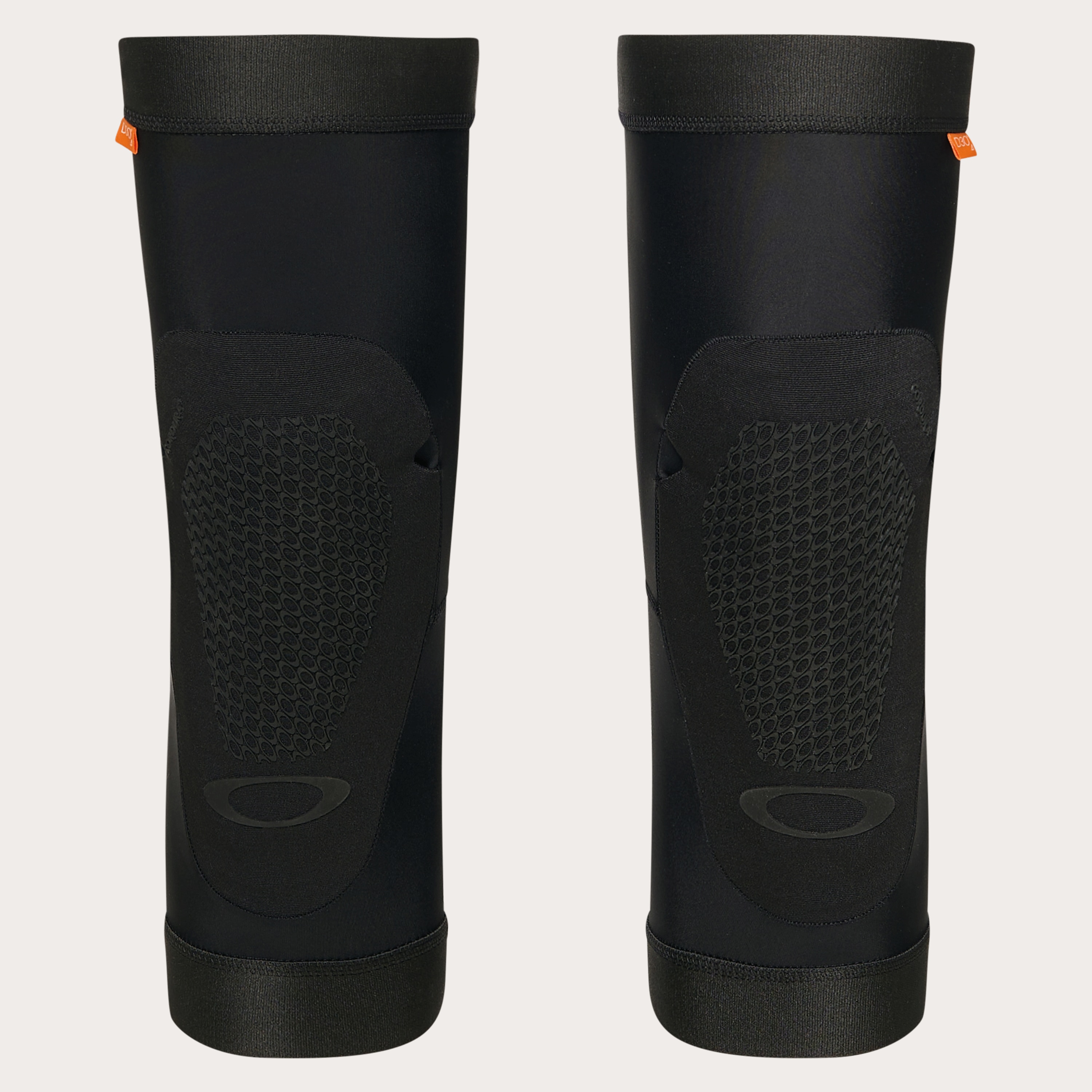 Oakley All Mountain D3O Knee Grd in Blackout | Oakley® US