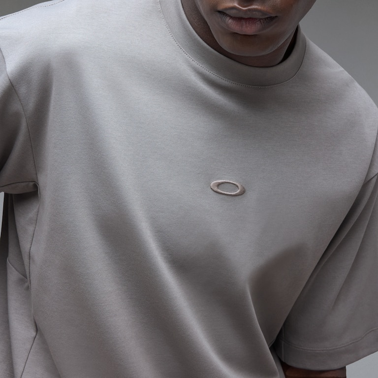 Oakley Driven Tee - Cement