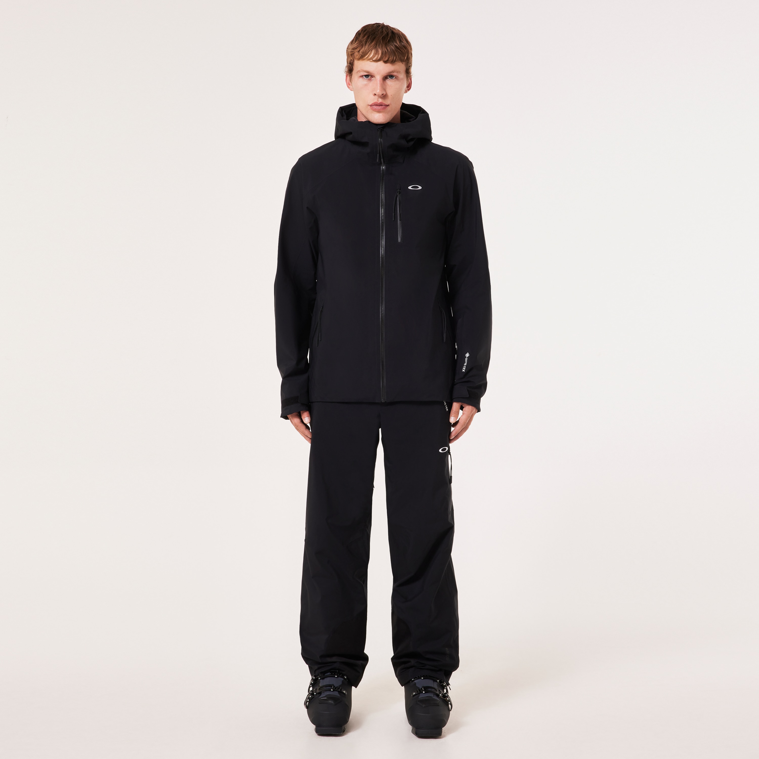 Oakley Unbound Gore-Tex Shell Jacket2.0 in Blackout | Oakley® US