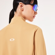 Elevate LS Essence Mock - Light Curry