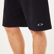 Mtl Short - Blackout