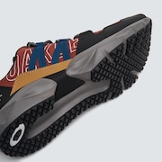 Oakley Madic - Baked Clay
