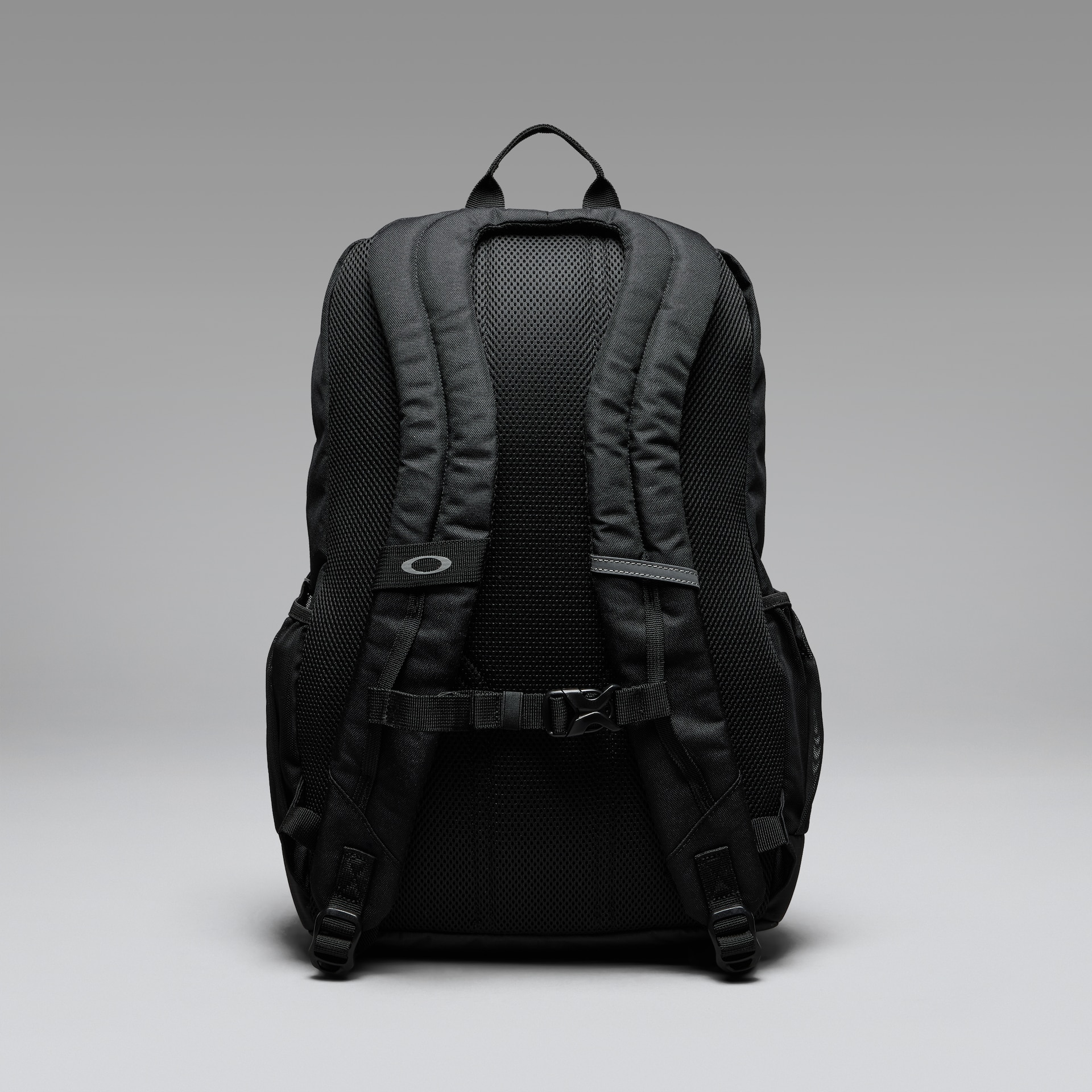 Oakley ブラック バックパック Oakley Spark Traverse in Granite Gray | Oakley® US