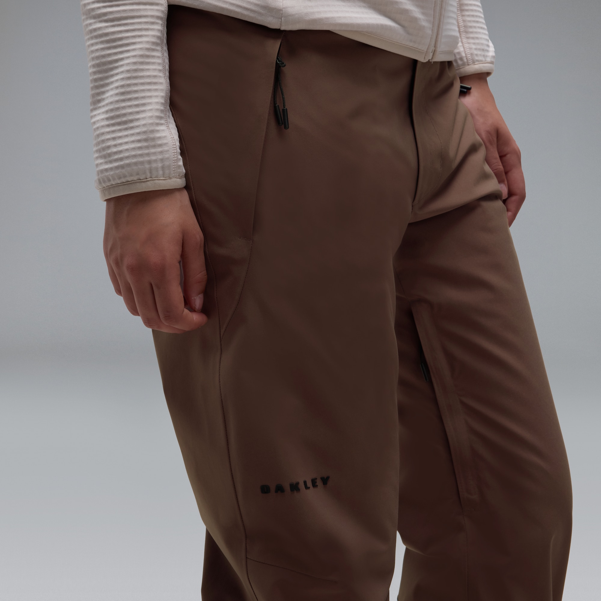 Oakley W. Canopy Insulated Pant in Dark Umber | Oakley® US
