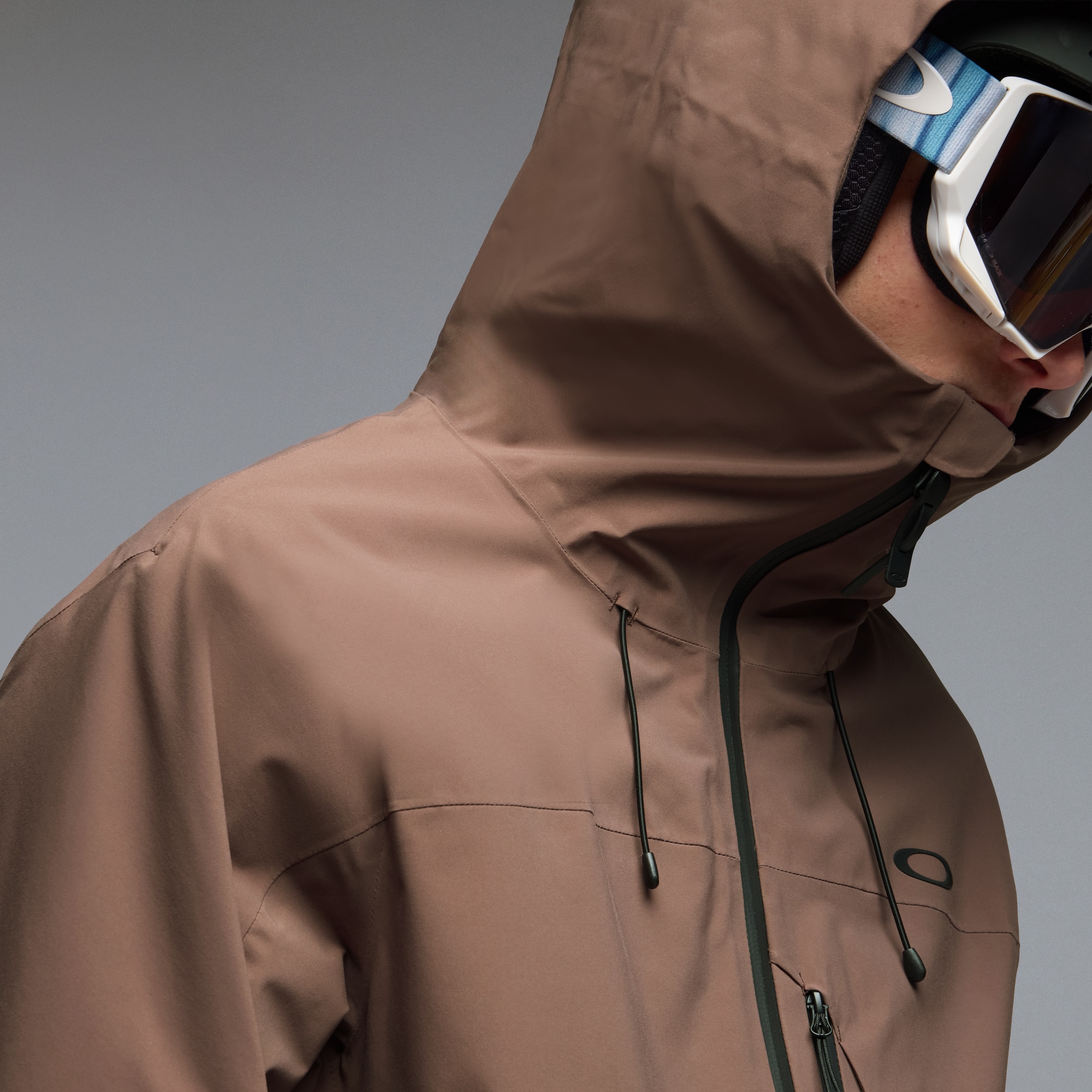 Oakley Canopy Insulated Jacket in Dark Umber | Oakley® US