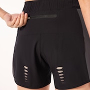 W Pursuit Pro 7" Short - Blackout