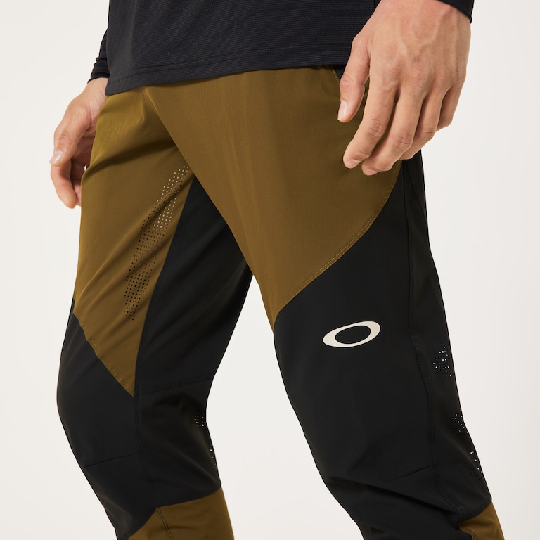 Seeker Airline Pant - Army Green