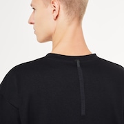 Reserve Pocket Tee - Blackout