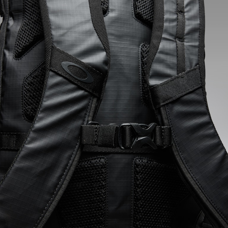 Terraquest 29L Backpack - Pitch Black