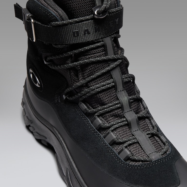 Meridian Boot - Blackout