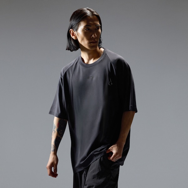 Shop Oakley Performance Shirts & Tech Clothing | Oakley® JP