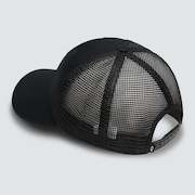 Peak Snapback Hat - Blackout