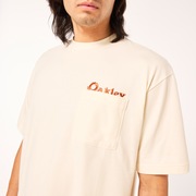 En New Retro Tee Flag 1.0 - Light Cream