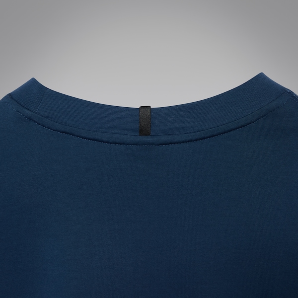SS T-Shirt Metallic Chest Coin