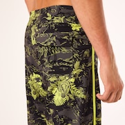 Palm Florals Rc 19” Boardshort - Tiger Flowers Camo Green