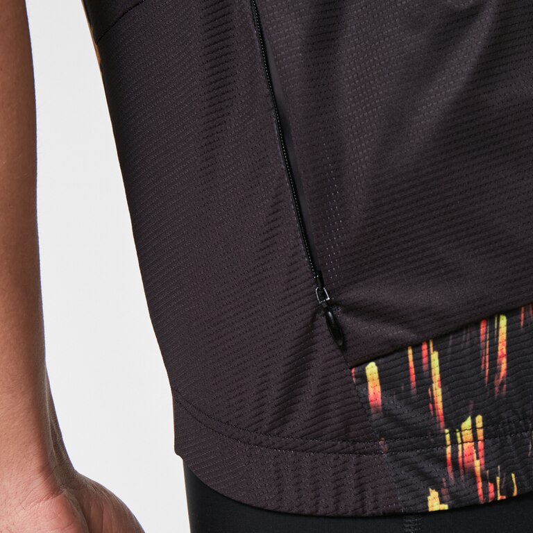 New Endurance Jersey - Gold Dots