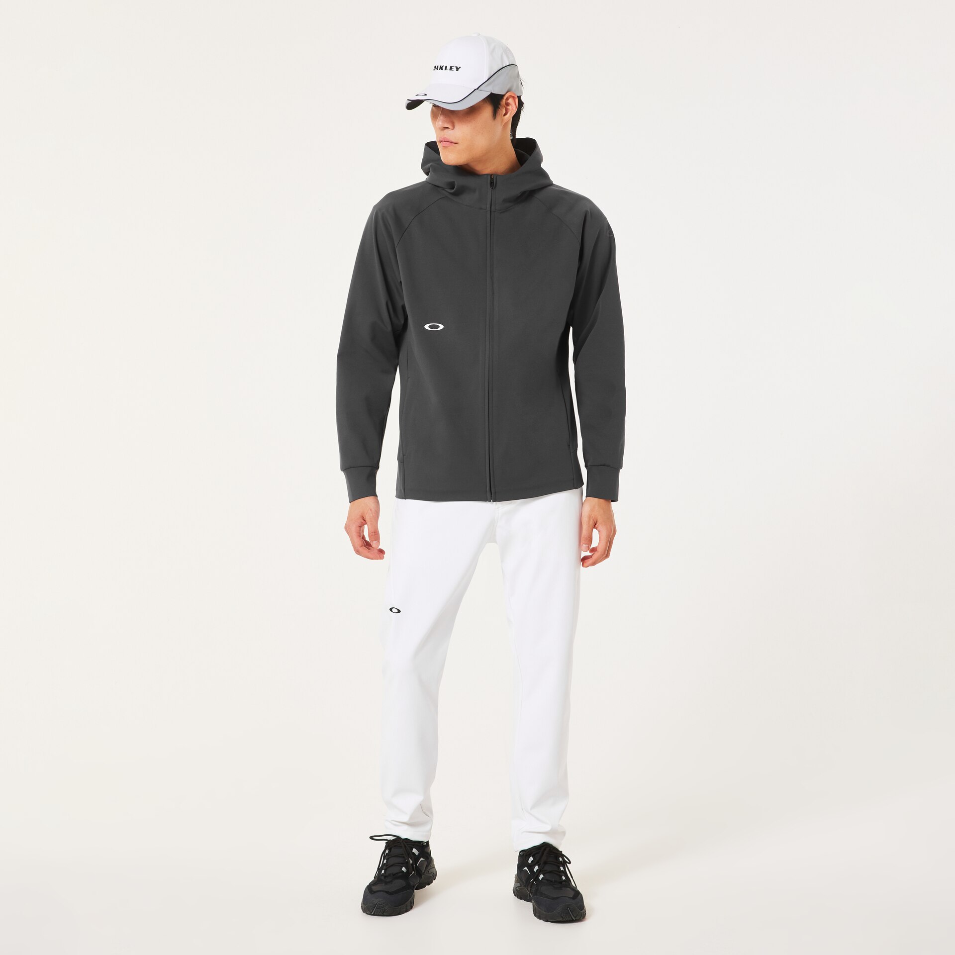 Oakley パフォーマンスフィットジャケット L/XL FOA408203__01N_omfr1.png