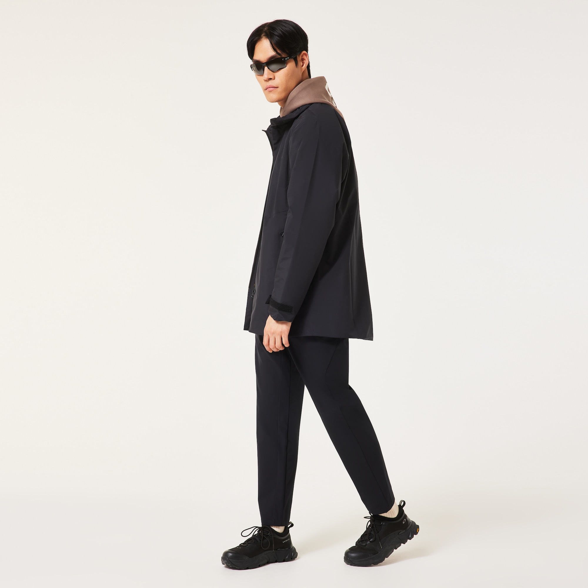 Oakley Multi 3L Coat 1.0 in Blackout | Oakley® US