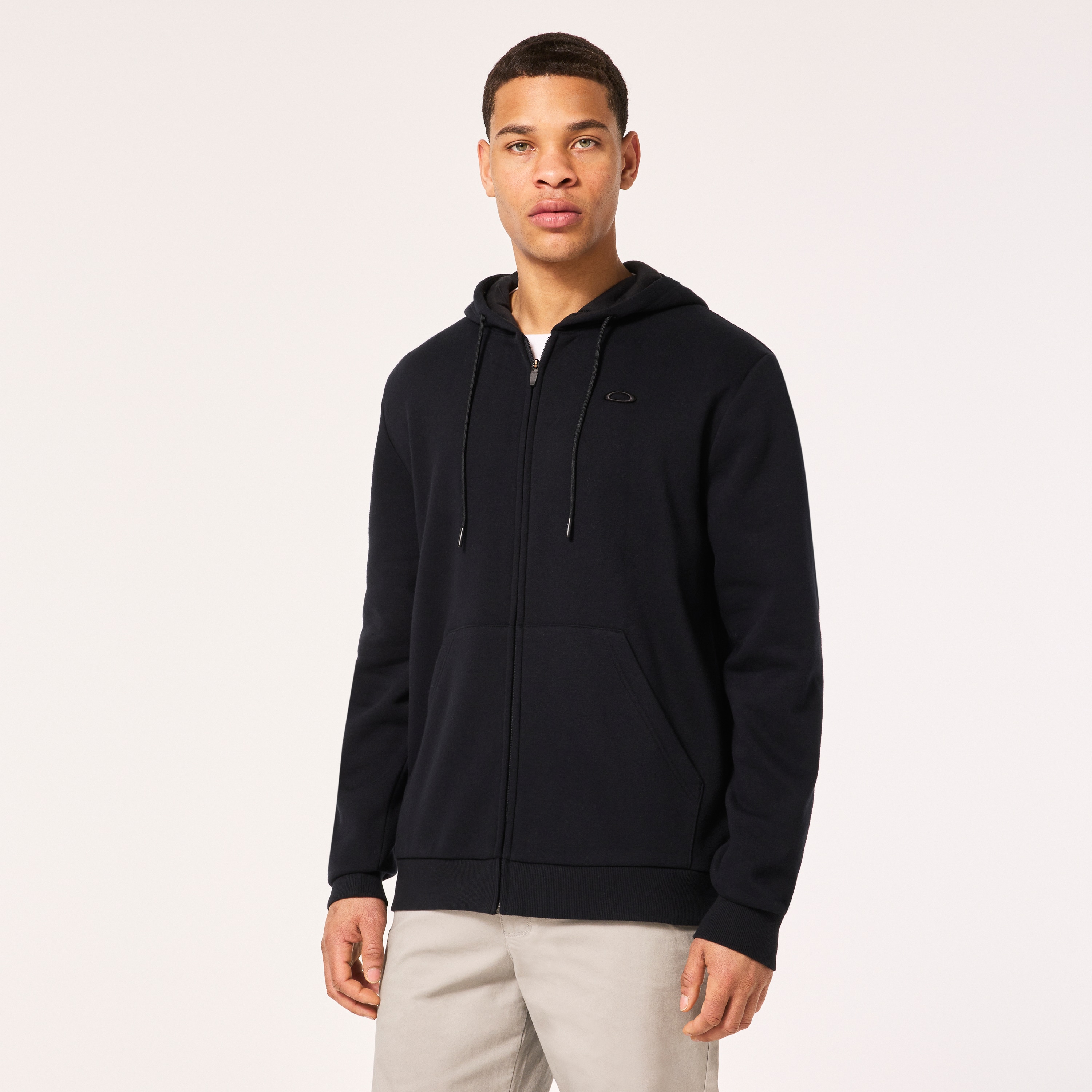 Oakley Relax Full Zip Hoodie 2.0 in Blackout | Oakley® US