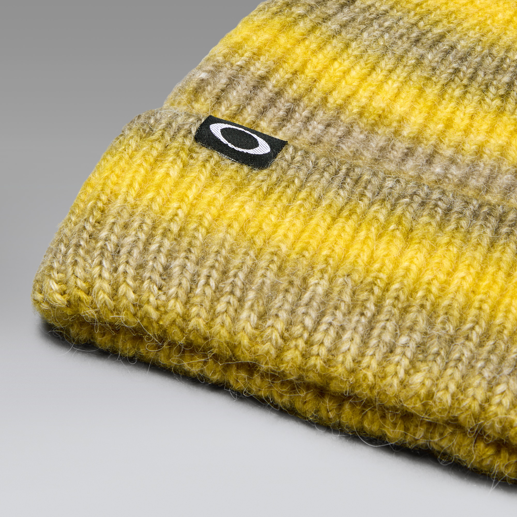 Oakley Ellipse Gradient Beanie in Gradient Cactus/Olive | Oakley® CA