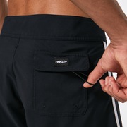Solid Crest 19 Boardshort - Blackout