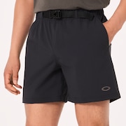 Latitude 18" Short - Blackout