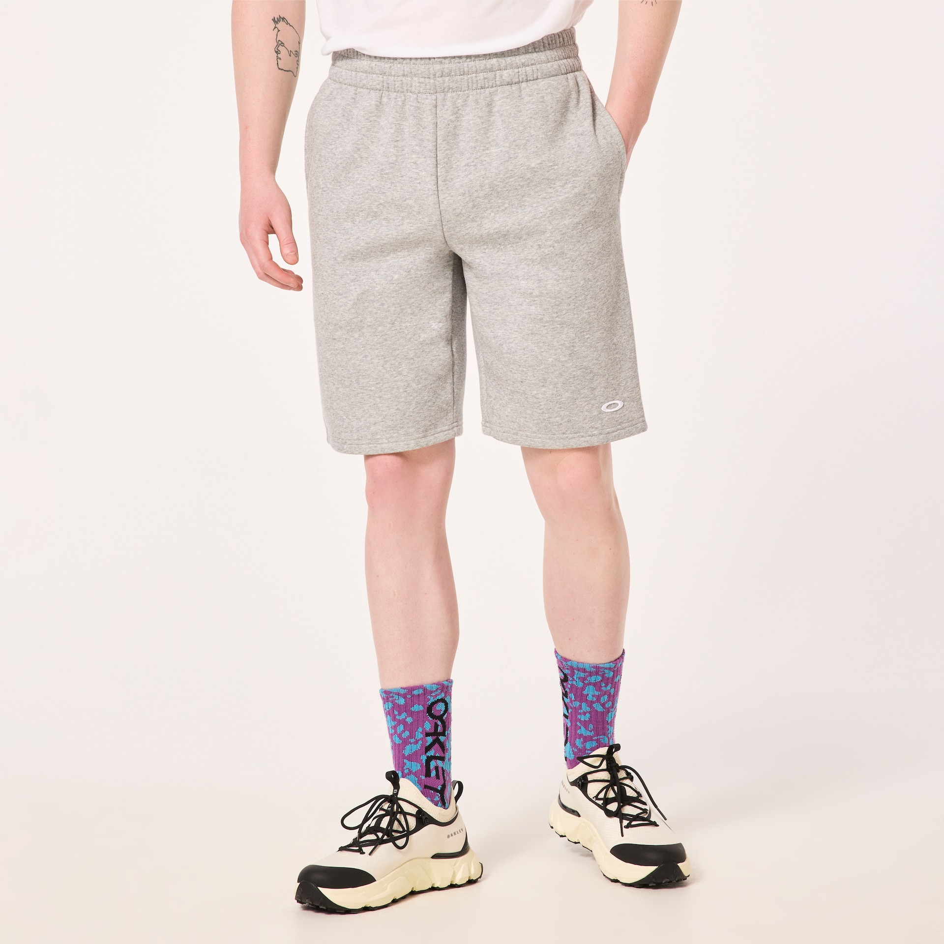 Oakley Relax Short 2.0 in New Granite Heather | Oakley® US