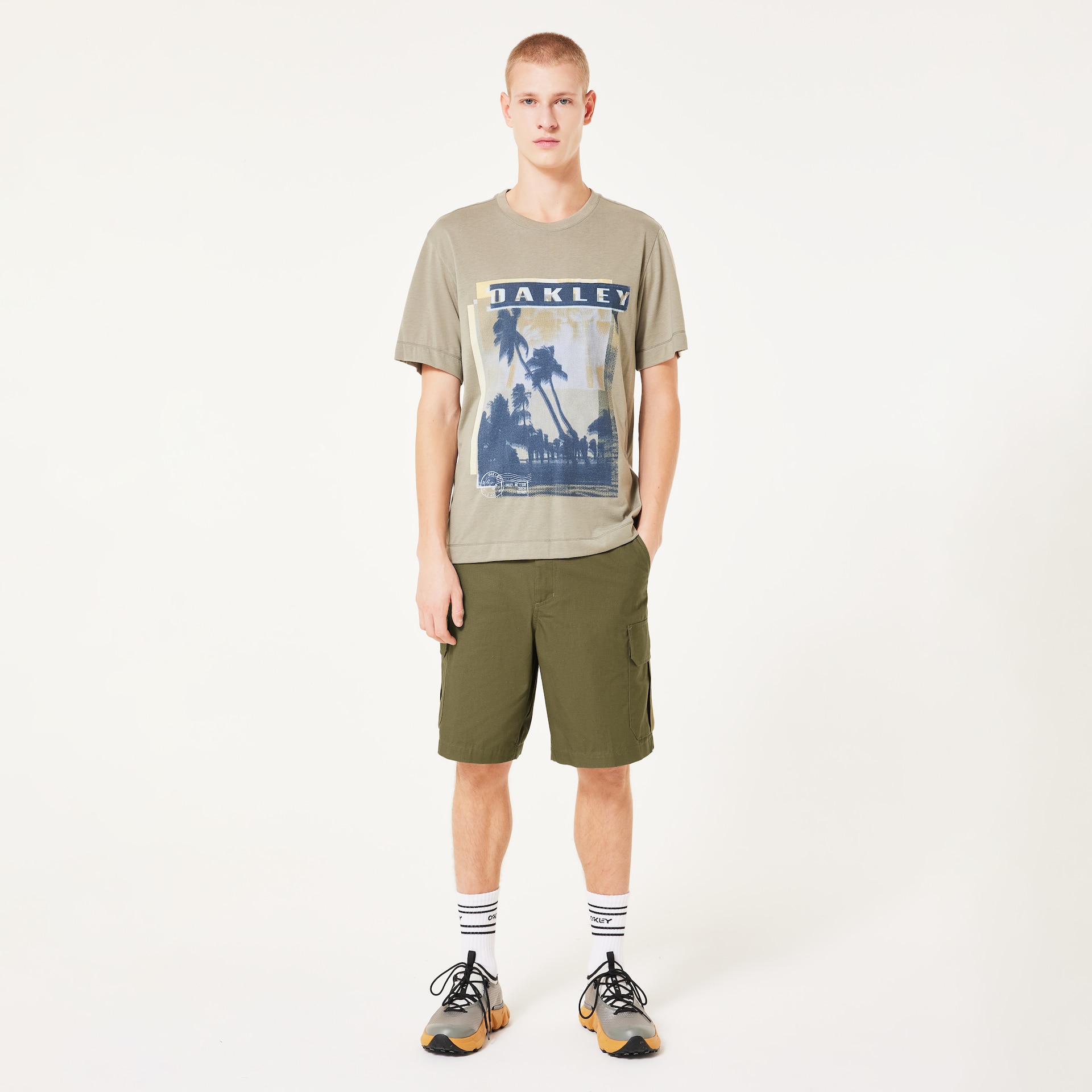 Oakley Utility Cargo Short in Army Green | Oakley® US